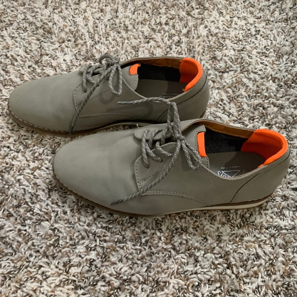 Thereabouts Boys Milford Jr Dress Shoes Gray /Orange Faux Suede Memory Foam 6M